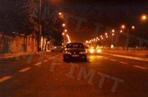 Nesta situação, o condutor que circula à minha retaguarda deve circular com as luzes acesas de: