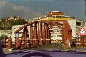 O sinal indica-me a existência: