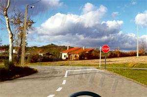 Ao encontrar este sinal devo: