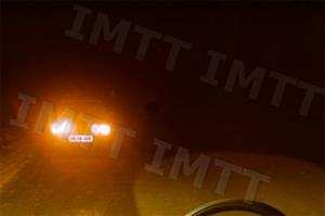 O condutor é obrigado a passar de máximos para médios: