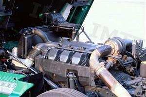 A falta do filtro do ar no motor, facilita a entrada de impurezas nos cilindros, o que pode causar: