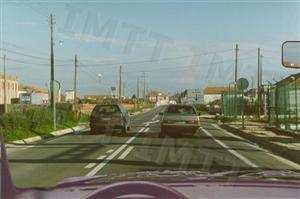 Nesta situação posso iniciar a ultrapassagem?