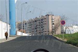 Posso parar imediatamente a seguir ao sinal?