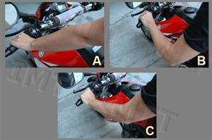 Para uma posição de condução mais segura, é recomendável aos motociclistas que circulem com os braços conforme: