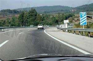 Perante o sinal de indicação: