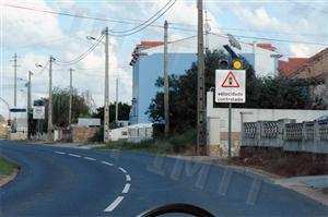 O que significam as luzes amarelas acendendo alternadamente?