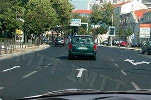 Neste local posso inverter o sentido de marcha?