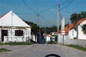 O sinal proíbe o trânsito a veículos: