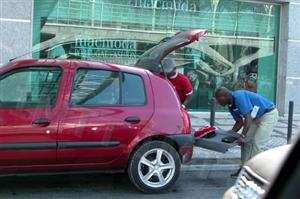 Uma das precauções a tomar na distribuição de qualquer mercadoria a transportar, é o facto de esta não reduzir a visibilidade do condutor.