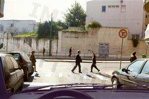 A sinalização existente obriga-me: