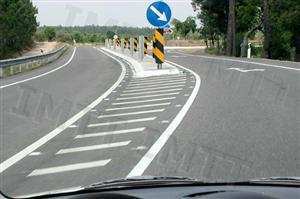 Posso ultrapassar neste local?