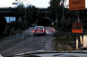 Nesta situação é obrigatório circular com as luzes de cruzamento.