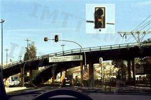 Perante a luz amarela, que antecede a luz vermelha, devo: