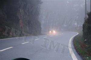 Sempre que as condições ambientais exijam os veículos devem utilizar as luzes de nevoeiro.